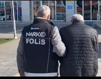 Arabanın Bagajı’nda Yakalandı 