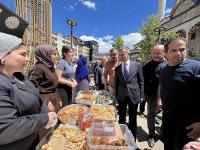 Kent Meydanı'nda Efrayim İçin Kermes