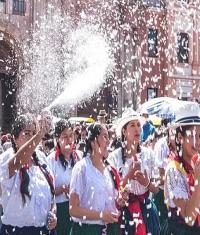 30 Öğrenci Kar Spreyi'nden Rahatsızlandı