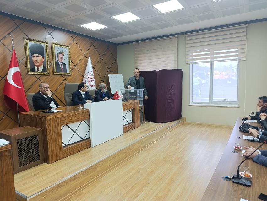 İl Genel Meclis Başkanlığı Seçimini AK Parti Kazandı