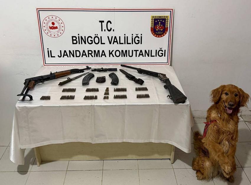 Evden Cephane Çıktı